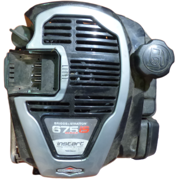 MOTEUR BRIGGS & STRATTON SÉRIE 675 is MODEL 104M05