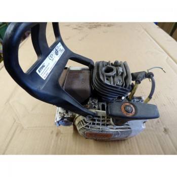 TRONCONNEUSE STIHL MS 260 C (1)