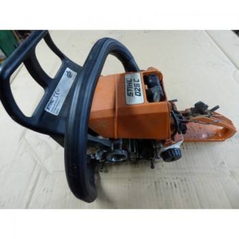 TRONCONNEUSE STIHL 025 C